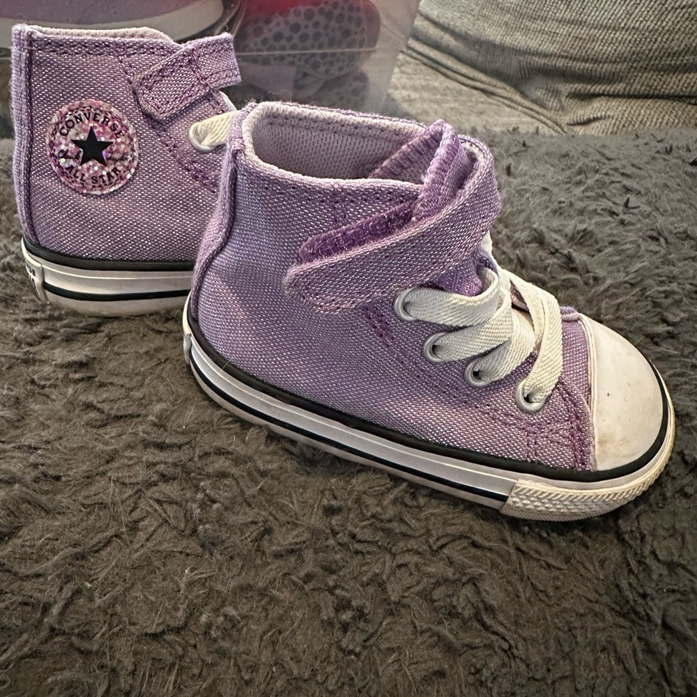 Converse Kids purple High-Top Sneakers